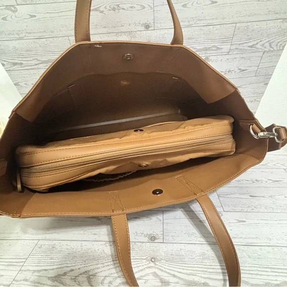 Calpak Haven Laptop Tote Bag in Toffee - Picture 13 of 15